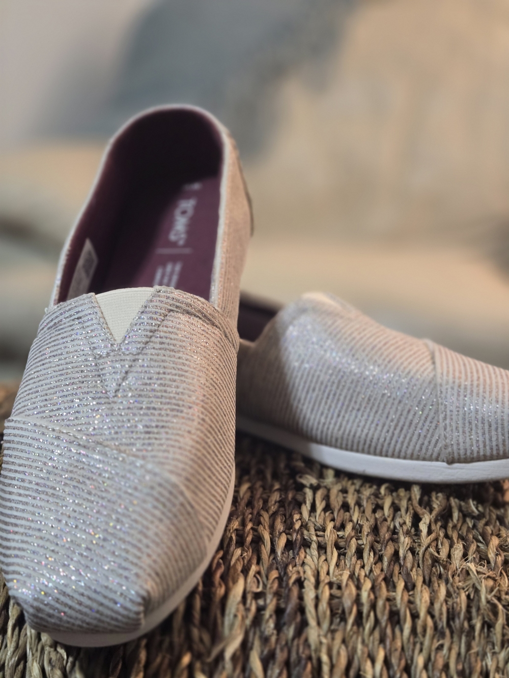 Title

TOMS Alpargata Classic Silver Glitter Rib Knit Shoes Gray Women's Size 10